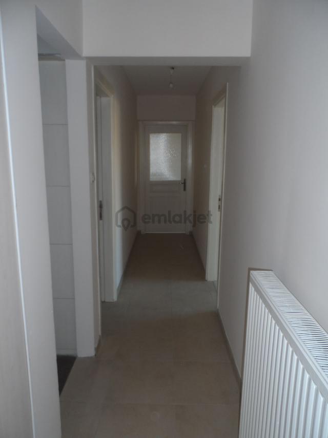 Nazilli Ege Emlak Ofisinden Zafer Mh. Site İçinde, Doğalgaz Kombili, Açık Otoparklı Kiralık Daire 5