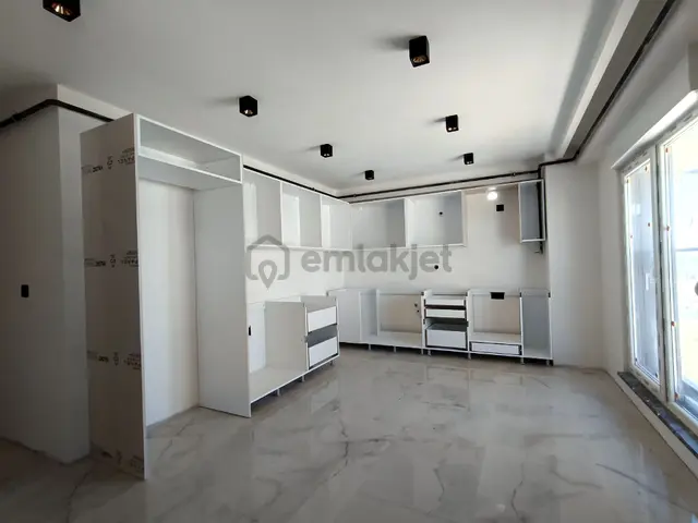 Çelebioğlu'ndan Modern Tasarımlı Cadde Üstü 5+1 Lüx Üst Dublex 3