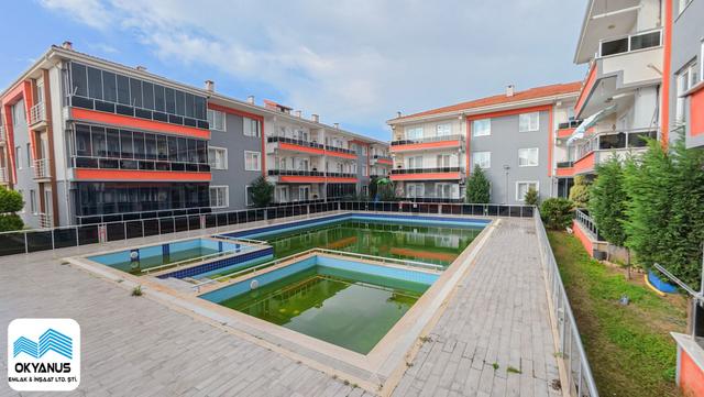 Karasu’da Satılık 2+1 Havuzlu Sitede Ferah Daire 1