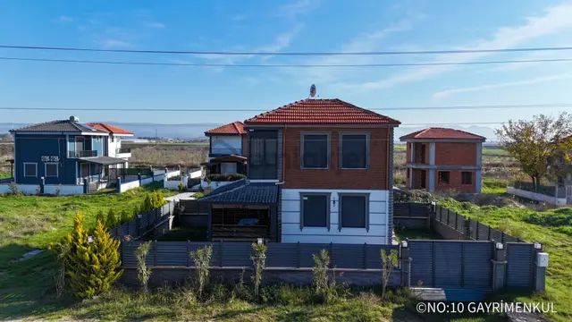 No:10 Gayrimenkul’den–tam Müstakil Dubleks-havuzlu,full Eşyalı Daire Parasına Villa Fırsatı 3