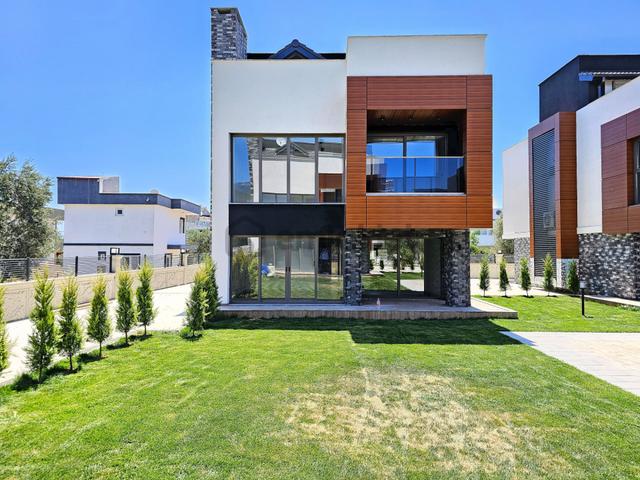 ▶ ▶ Akçay Körfez'den Güre'de Denize 500 Mt Site İçinde Havuzlu 4+1 Sıfır Villa 4