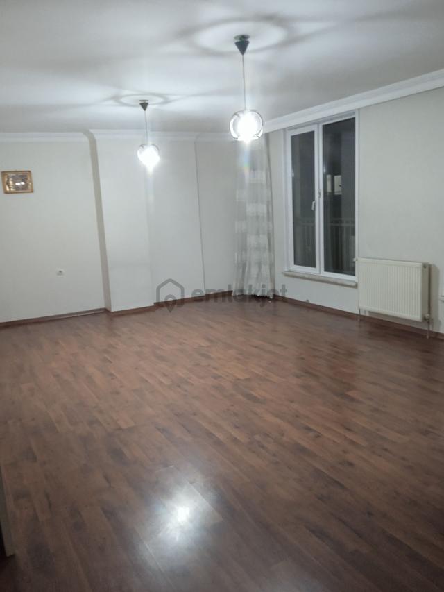 Esenyurt Üçevler Mahallesi Bahçe Yolu Kiralık Geniş 3+1 Daire 4