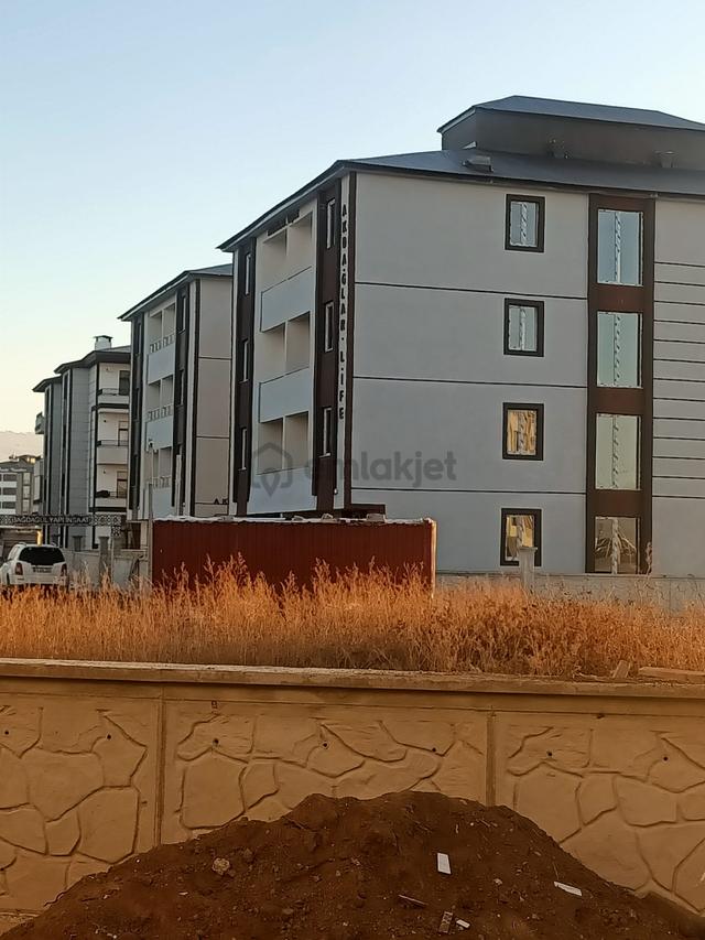 Atılım Gold Emlaktan Erzurum Dadaşkent'te Satılık 1+1 Ve 2+1 Daireler 3