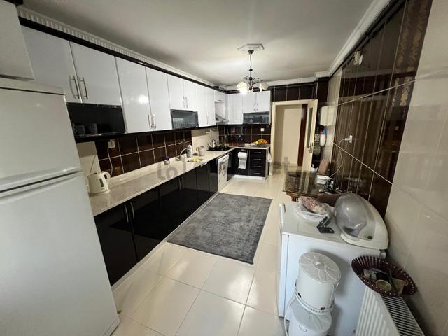 Atapark Mahallesi'nde Manzaralı Full+full Yapılı 3+1 Daire! 2