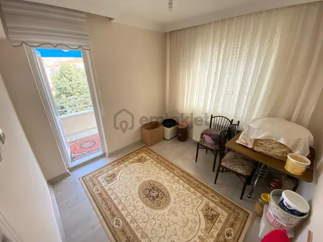 Ankara Kazanç Gayrimenkul Güvencesiyle Satılık Park Cepheli 3+1 Daire 5