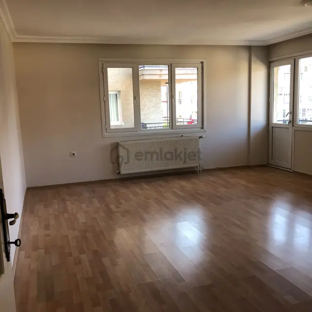 Karşıyaka Yalı Mahallesinde Kiralık 3+1 Lüx Köşe Ara Kat Daire 2