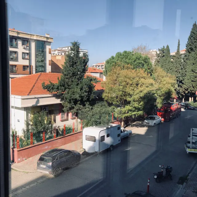 Karşıyaka Yalı Mahallesinde Kiralık 3+1 Lüx Köşe Ara Kat Daire 4