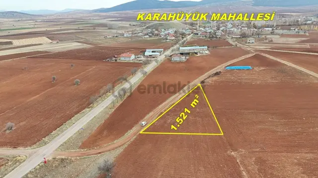 Konya / Akören / Karahüyük Mahallesinde 1.521 M² Müstakil Tapulu Tarla 1
