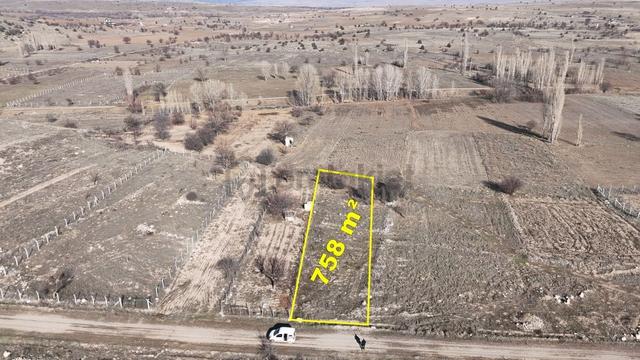 Konya / Akören / Tülce Mahallesinde 758 M² Müstakil Tapulu Tarla 5