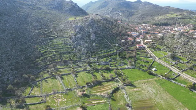 Joker: Marmaris Taşlıca Evlere 180 Metre Yakınlıkta Yatırım İçin İdeal Tarla 4