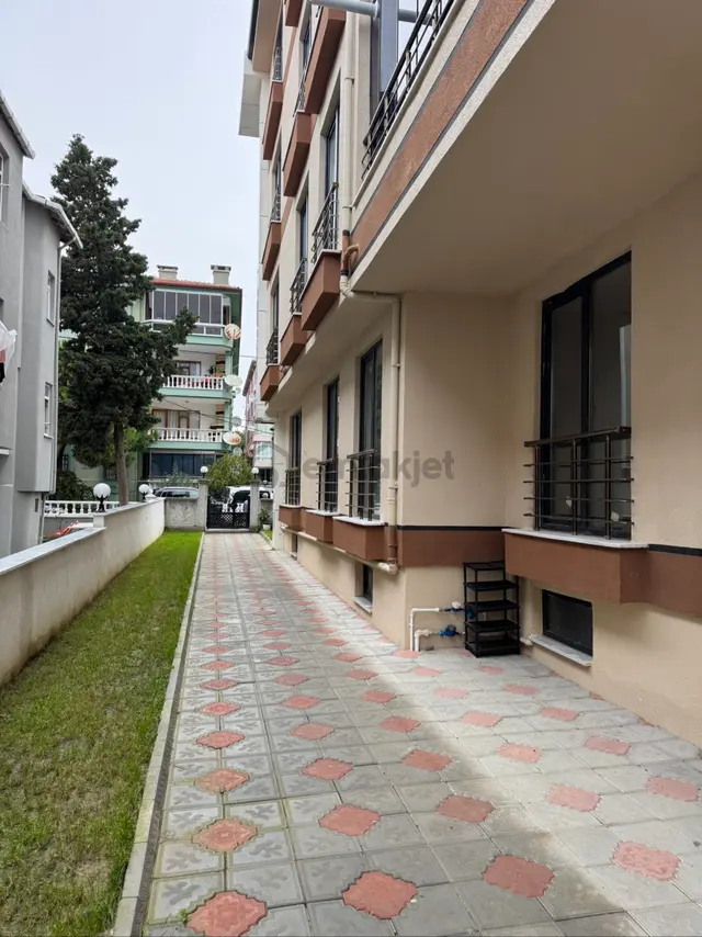 3+1 Merkezi Konumda Kapalı Otaparklı 2