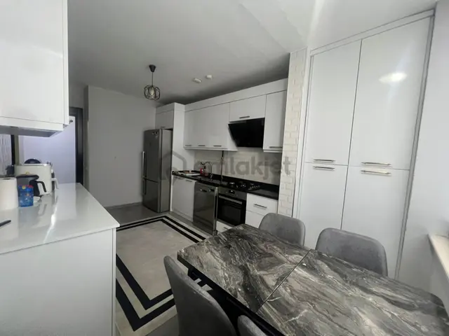 Karınca'dan Sayapark Civarı B.mutfak 3+1 Satılık Daire ! 3