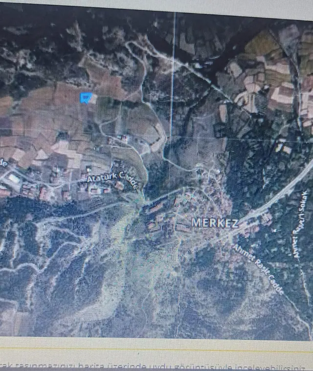 Bayramören Merkezde Satılık 898 M² Doğa Manzaralı Tarla 3
