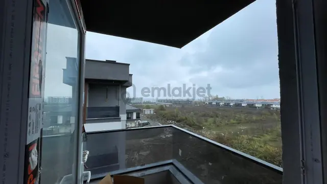 Üniversiteye Yakın Deniz Manzaralı Ana Yola Yakın Fırsat 1+1 Daire