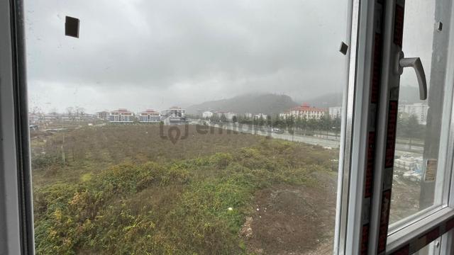 Üniversiteye Yakın Deniz Manzaralı Ana Yola Yakın Fırsat 1+1 Daire 5