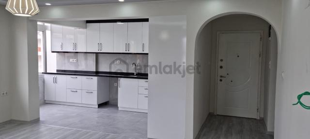 Tuzla Mahallesinde Büyük Tadilatlı 3+1 Daire 4
