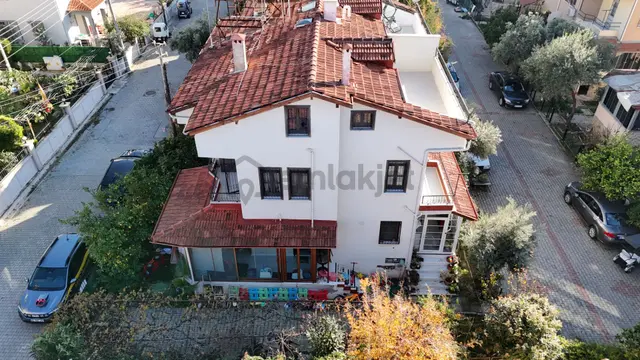 Goldhouse Dan Satılık Foça Mahallesinde Site İçinde Müstakil 4+1 İkiz Villa 4