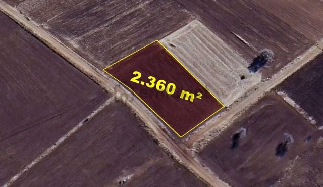 Konya / Akören / Karahüyük Mahallesinde 2.360 M² Müstakil Tapulu Tarla 2