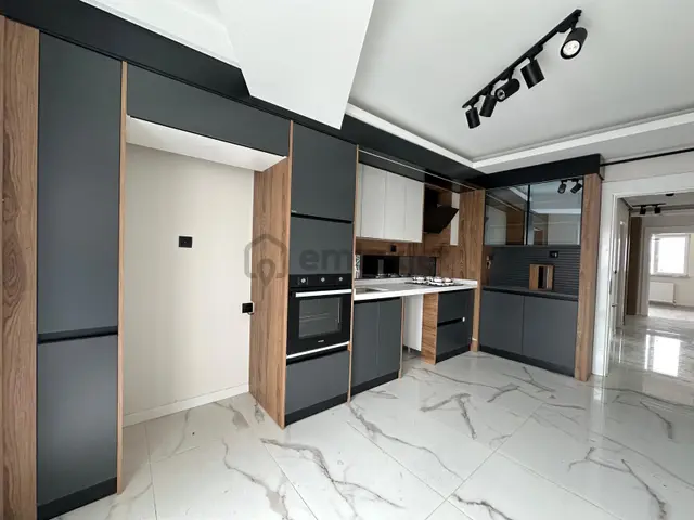 Sincan Yenikentte Satılık 3+1 Sıfır Daire Katta 1