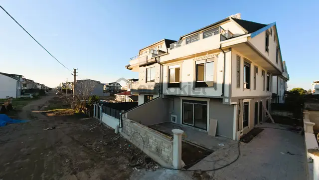 Kocaali’de Satılık Uygun Fiyatlı Fırsat Villa 1