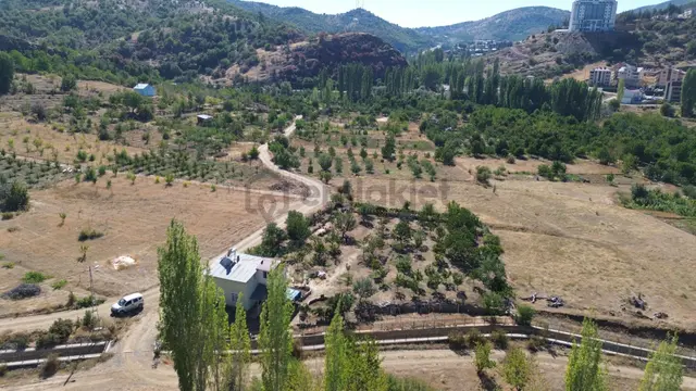 Konya / Hadim / Aşağıhadim Mahallesinde 2+1 Bahçe Evi 2