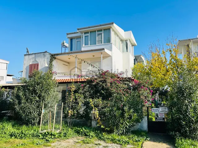 Didim Sağtur'da Satılık 3+1 Villa - Denize 600m Mesafede 2
