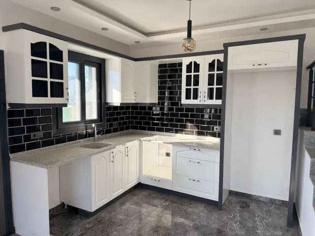 Didim Efelerde Merkezi Konumda Sıfır, Havuzlu Köşe Başı Villa 3