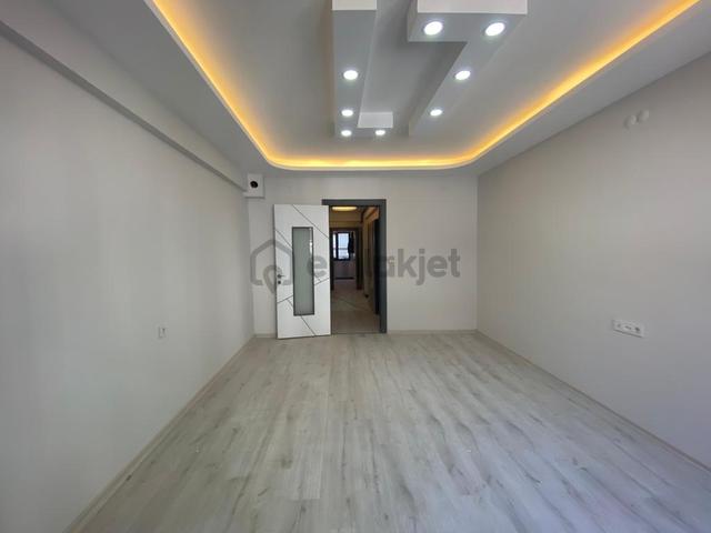 Buca Göksu Mah Kiracısız Projeli 3+1 Sıfır Bahçeli Ayrı Mutfaklı 4