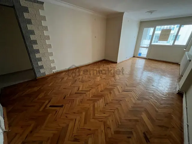 Asil'den Üçkuyularda Cadde Paraleli Temiz Arakat Depozitosuz