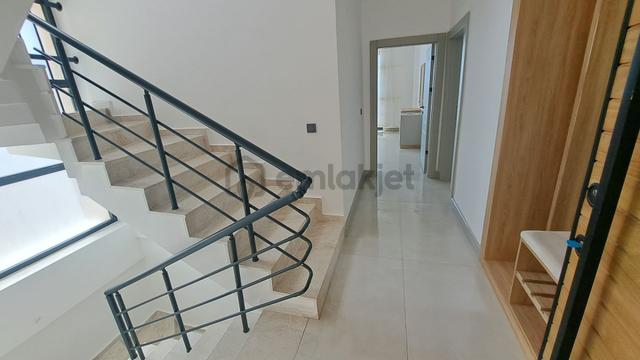 Stop’tan Dünyaca Ünlü Faralya’da Full Deniz Manzaralı 370m² Tripleks Villa 3