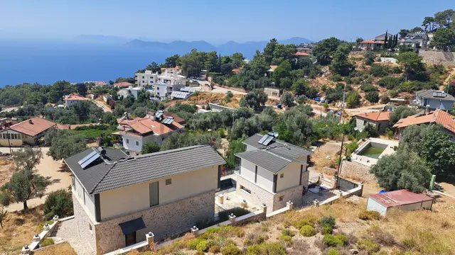 Stop’tan Dünyaca Ünlü Faralya’da Full Deniz Manzaralı 370m² Tripleks Villa 1