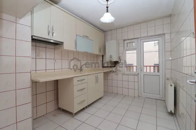 Akif'ten Atakent'te 3+1 Doğu Cephe 14.cadde Yanı Ara Kat Kiralık Daire 2