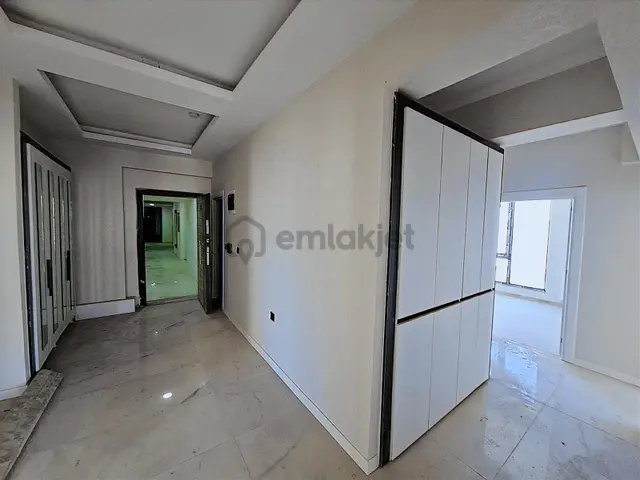 Kayaterrace'de Kiralık Sıfır 4+1 Arakat Manzaralı Daire 2