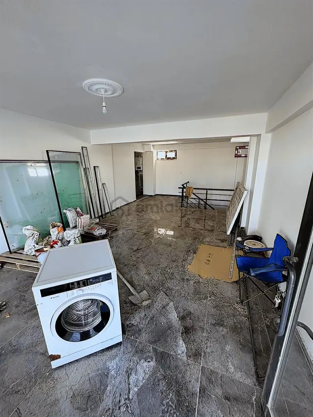 Mehmetoğlu Gayrımenkul'den Kiralık 120m2 Dükkan 3