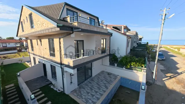 Kocaali'de Üst Düzey Yaşamın Gerçek Tanımı Havuzlu 4+1 Villa 5