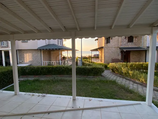 Balıkesir Ayvalık Sarımsaklı Da Satılık Villa.denize Yakın 3