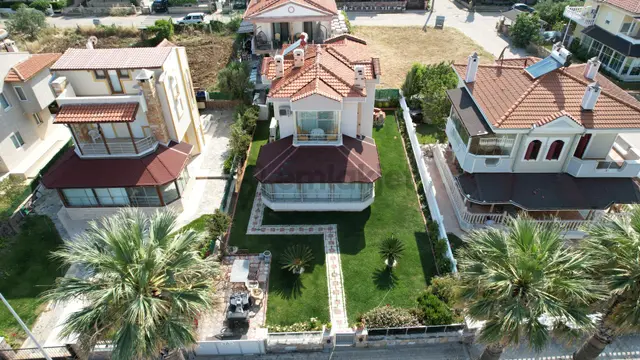 Balıkesir Ayvalık Cunda Da Satılık Muhtesem Villa.denize Sıfır. 4