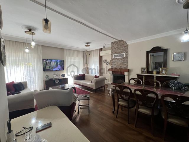 Ayvalık Cunda Da Satılık Muhtesem Villa.geniş Bahceli. 4