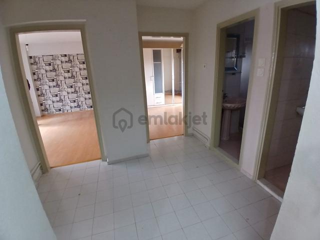 Gazcılar Cadde Üstü Bakımlı Kiralık Daire 5