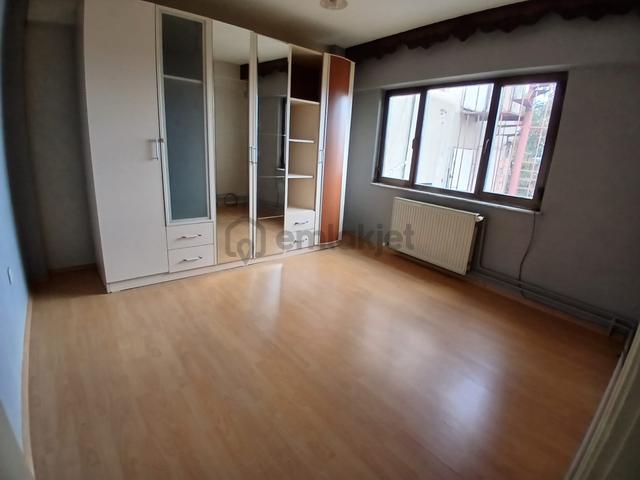 Gazcılar Cadde Üstü Bakımlı Kiralık Daire 4