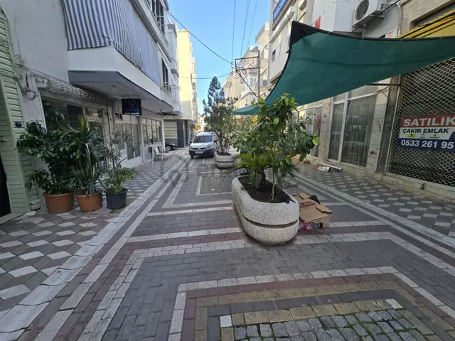 Balçova Sevgi Yolunda Satılık 150 M.kare Dükkan&mağaza 3