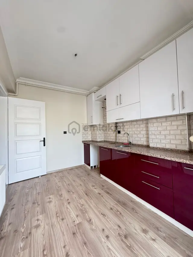 🏡şehitler Mahallesi 🏡 ✅3+1 125m2 5 Katlının 5 Katı ❇️özelikli Petek Kombili 3