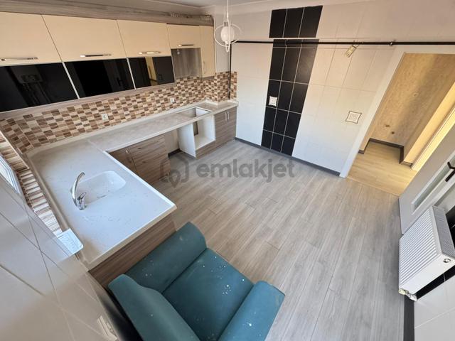 Fevzi Çakmak Mh.de Cadde'de 145m2 Net Genişliğilye Satılık Daire 5