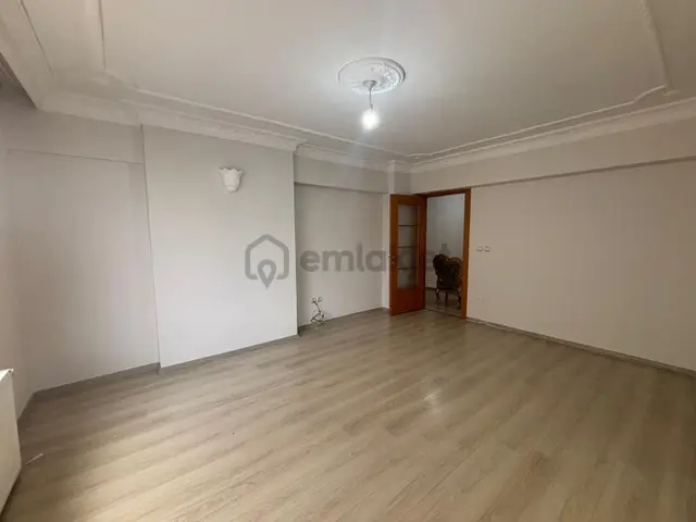 Ümraniye Dudullu'da Site İçerisinde Masrafsız Satılık 3+1 Daire 4