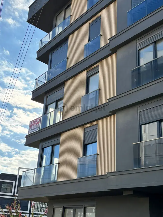 Antalya Altıntaş Kardeşkentlere Çok Yakın Satılık Daire 2