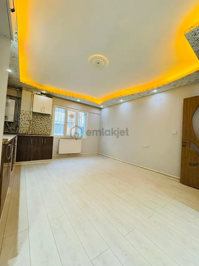 🏡kuşlu Bahçemahallesi 🏡 ✅3+1 120m2 3 Katlının Zemin Katı ❇️açık Mutfak Petek Kombili 3