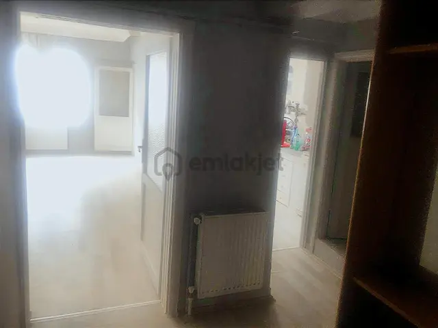 Serdivan Karakol Karşısı 3/1.110m2.4katlının 3katı Kömürlüklü