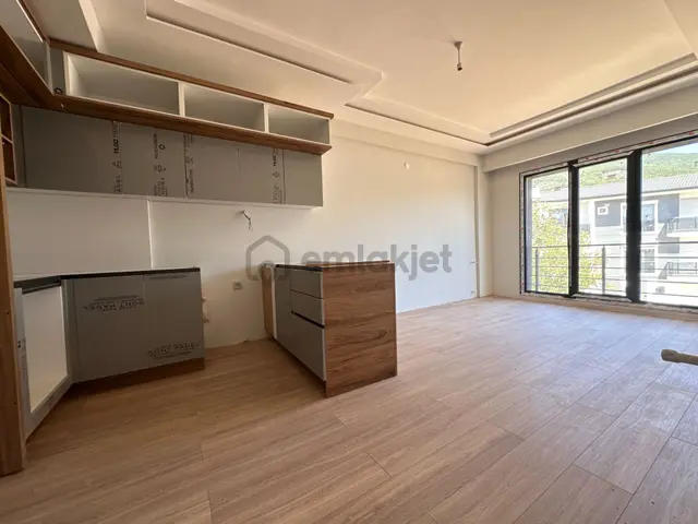 Mera Emlaktan Çamlıbel'de Havuzlu-teraslı 1+1 100m2 Lüx Daire 2