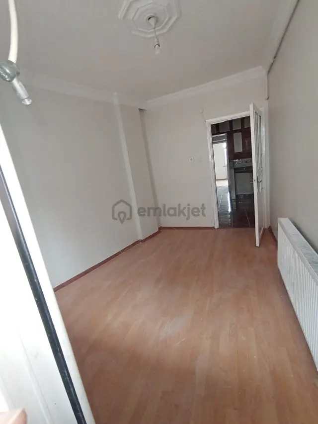 Beyoğlu Kasımpaşa Kadımehmet'te, Çift Cepheli Kiralık 2+1, Masrafsız 5.kat Daire - Sözgen'den- 283k 5