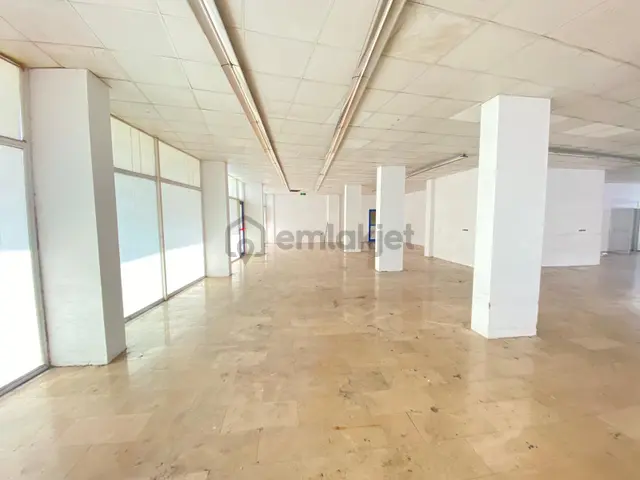Kurumsal Kiracılı ,bölge'nin En Büyük Ve En Ucuz Dükkanı 440 M2 3